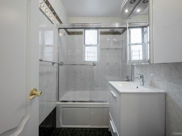 65-65 Wetherole Street 4M, Rego Park NY 11374