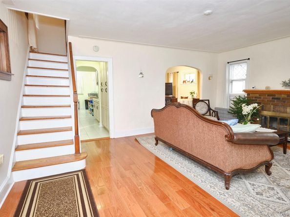 109-15 200th Street, Saint Albans NY 11412