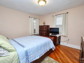 109-15 200th Street, Saint Albans NY 11412