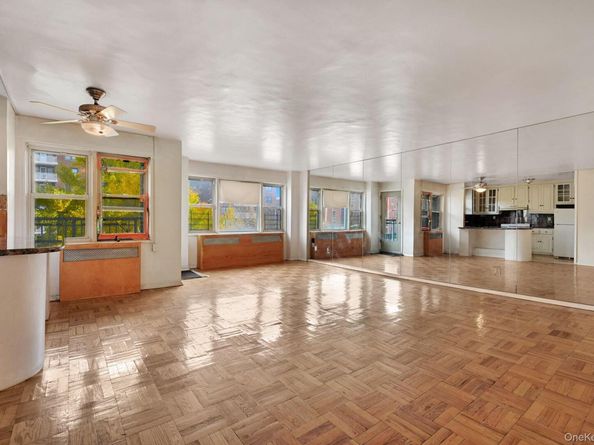 3131 Grand Concourse 3C, Bronx NY 10468