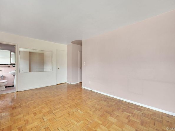 3131 Grand Concourse 3C, Bronx NY 10468