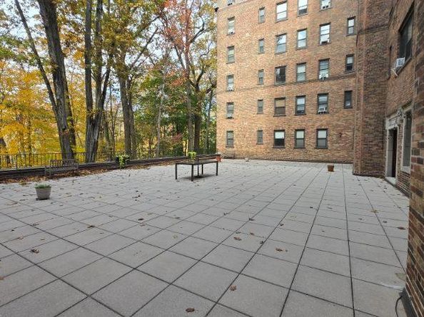 143 Garth Road 1J, Scarsdale NY 10583