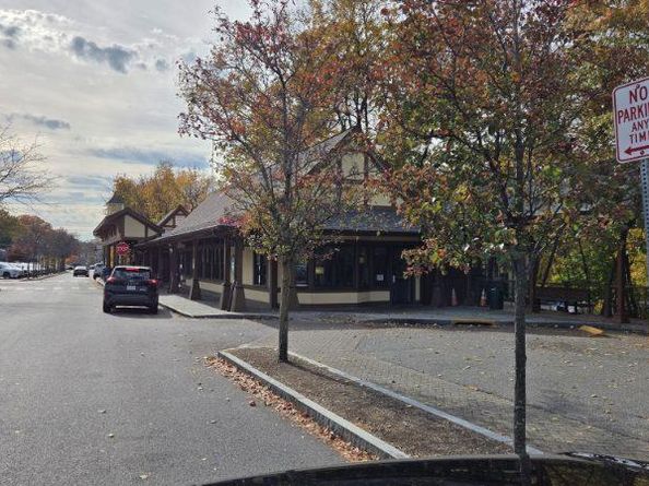 143 Garth Road 1J, Scarsdale NY 10583