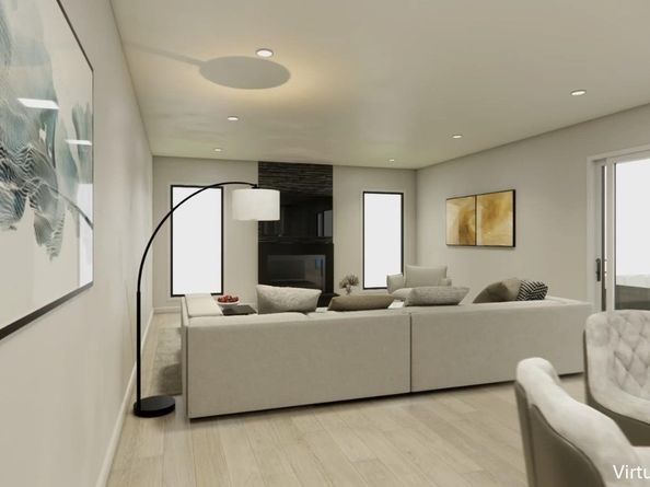 6 Clearmeadow Court, Woodbury NY 11797