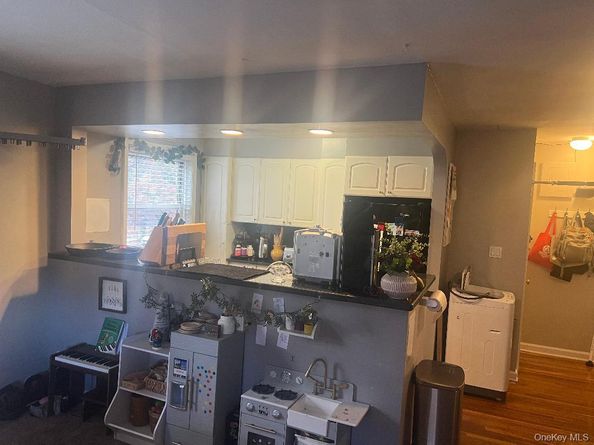 81-49 156 Avenue 2R, Howard Beach NY 11414