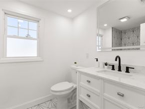 184 Dallas Street, Lindenhurst NY 11757