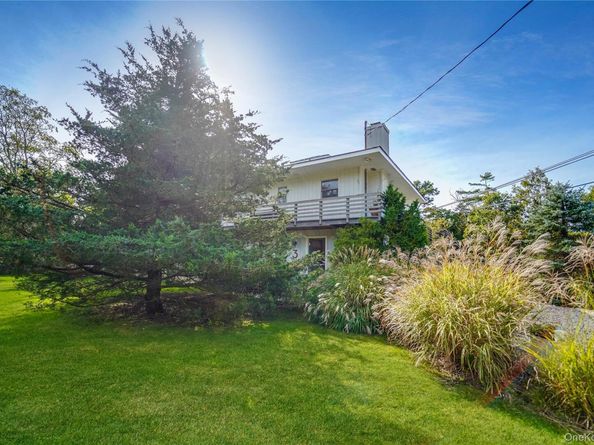 3 Jefferson Ave., Hampton Bays NY 11946