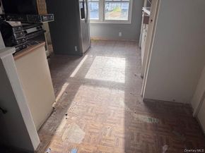 25 Buttercup Drive, Bohemia NY 11716