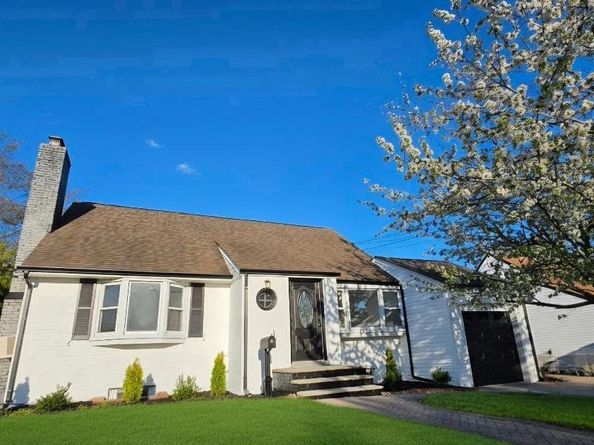 1515 Paul Street, Baldwin NY 11510