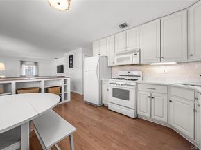 18 Lynx Lane, East Setauket NY 11733