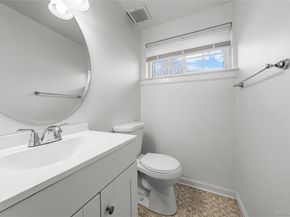 18 Lynx Lane, East Setauket NY 11733