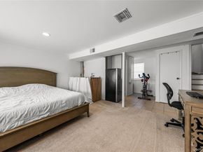 18 Lynx Lane, East Setauket NY 11733