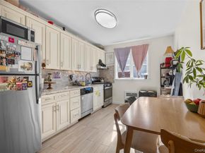 2736 Colden Avenue, Bronx NY 10469
