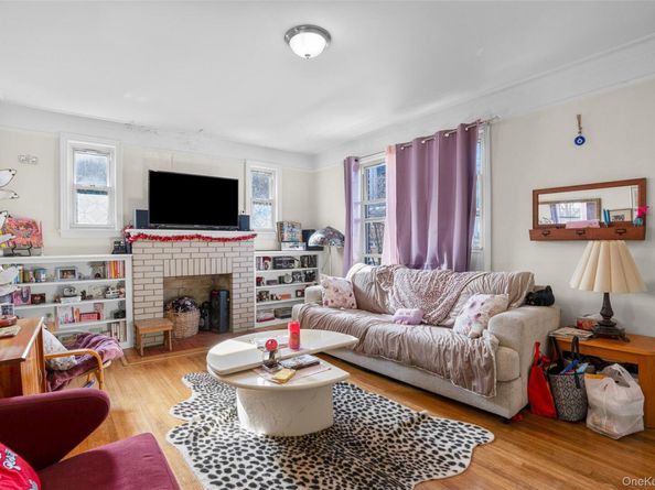 2736 Colden Avenue, Bronx NY 10469