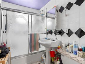 2736 Colden Avenue, Bronx NY 10469