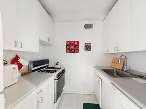 2400 Johnson Avenue 3B, Bronx NY 10463