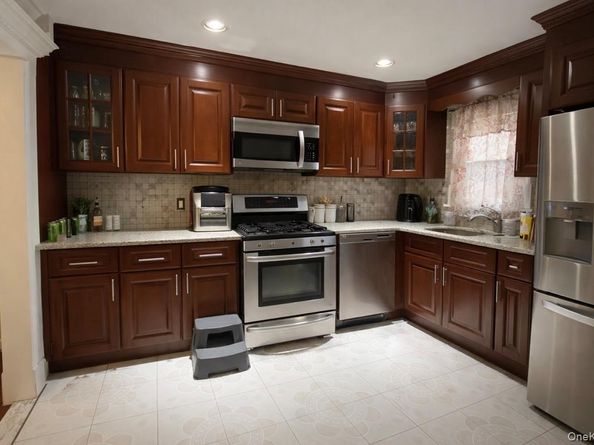 46 Anna Road, Bay Shore NY 11706