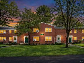 1 Fieldstone Drive 77, Hartsdale NY 10530