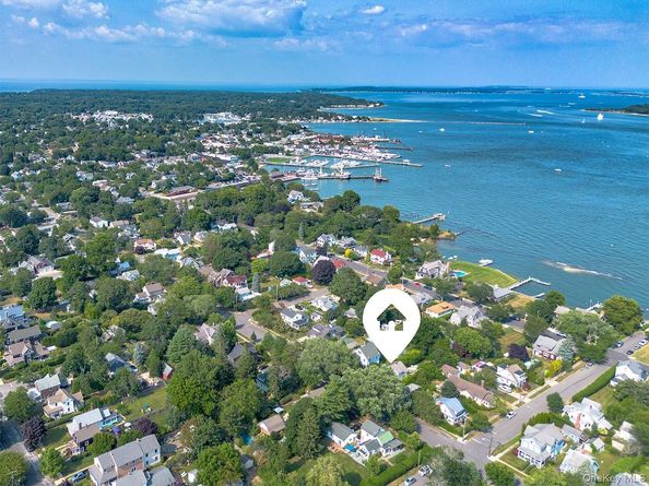 210 5th Street, Greenport NY 11944