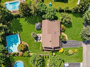 4 Long Meadow Road, Commack NY 11725