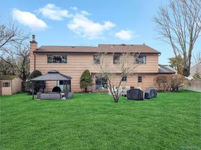 4 Long Meadow Road, Commack NY 11725
