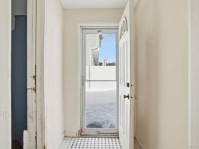 59 Homecrest Court, Oceanside NY 11572