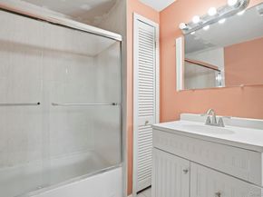 59 Homecrest Court, Oceanside NY 11572