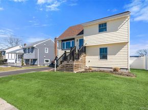 185 East Drive, Copiague NY 11726