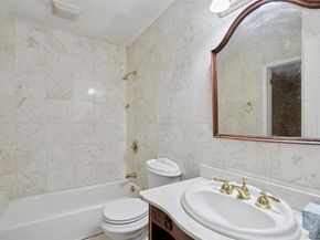 11 Mackay Drive, Hauppauge NY 11788