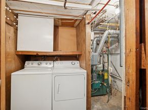 11 Mackay Drive, Hauppauge NY 11788