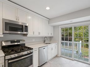 11 Mackay Drive, Hauppauge NY 11788