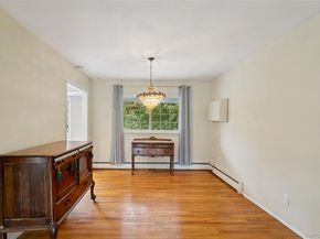 11 Mackay Drive, Hauppauge NY 11788