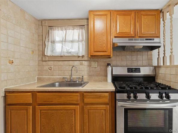 7 Yucca Road, Rocky Point NY 11778