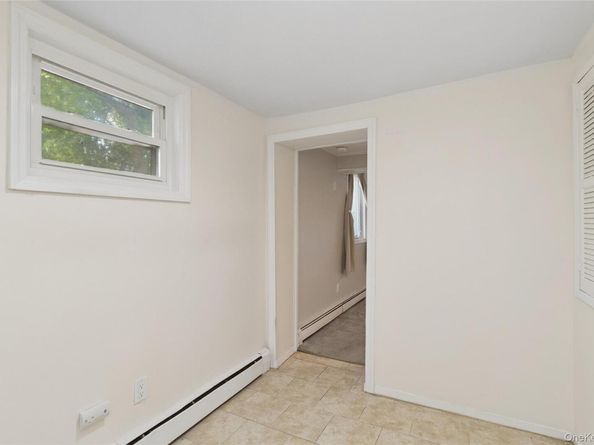 7 Yucca Road, Rocky Point NY 11778