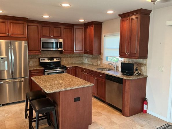537 Church Street, Westbury NY 11590