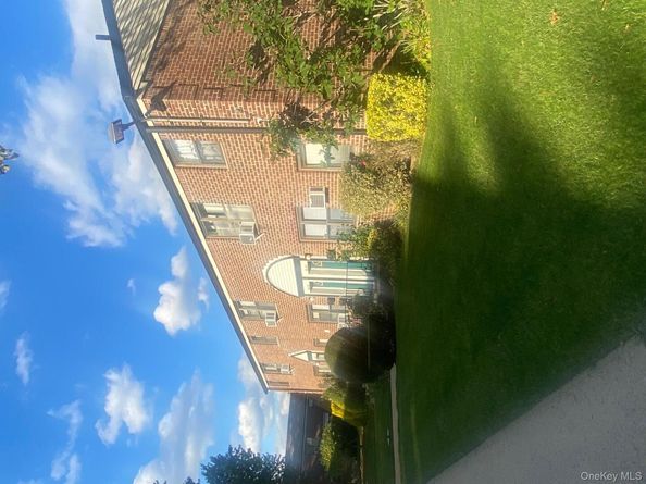 196-61 69 Avenue 1st FL, Fresh Meadows NY 11365