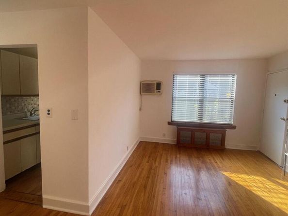 196-61 69 Avenue 1st FL, Fresh Meadows NY 11365