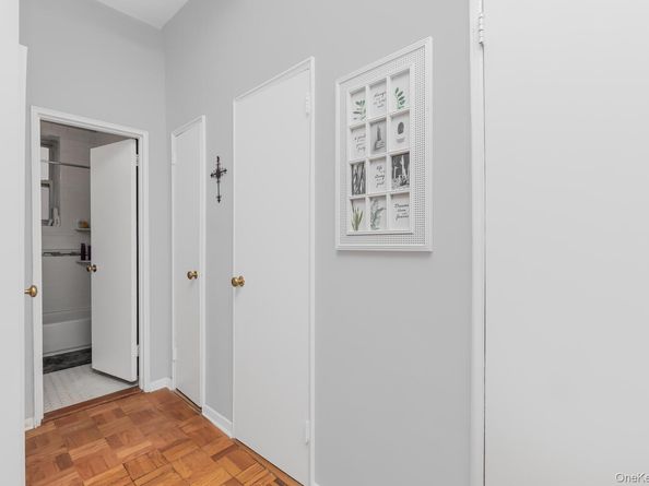 365 Bronx River Road LH, Yonkers NY 10704