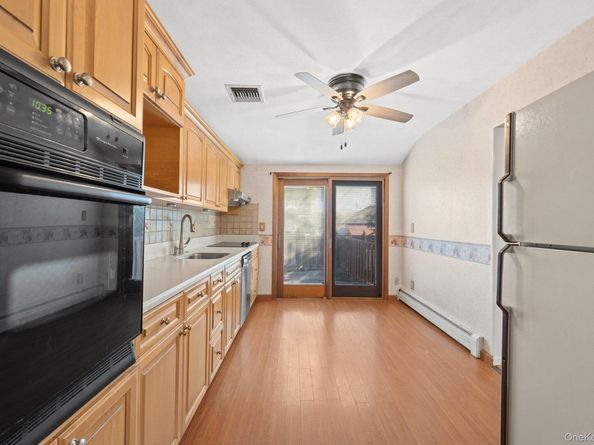 444 S 6th Street, Lindenhurst NY 11757