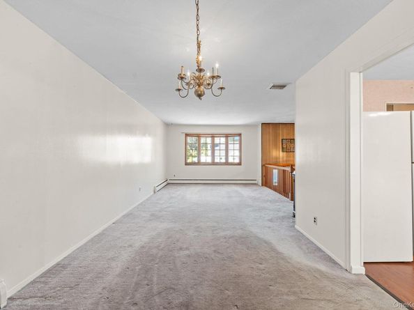 444 S 6th Street, Lindenhurst NY 11757