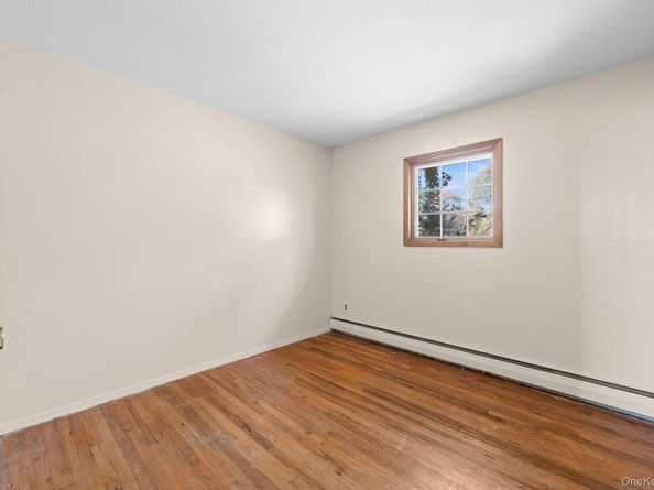 444 S 6th Street, Lindenhurst NY 11757
