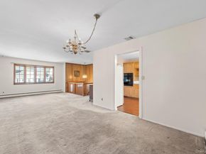 444 S 6th Street, Lindenhurst NY 11757