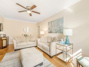 30-31 Hobart Street 6N, Woodside NY 11377