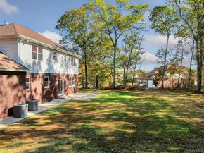 59 Mastro Road, Calverton NY 11933