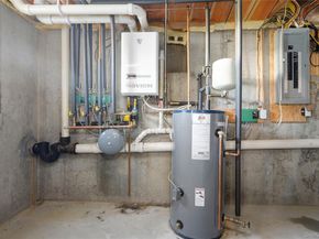 59 Mastro Road, Calverton NY 11933