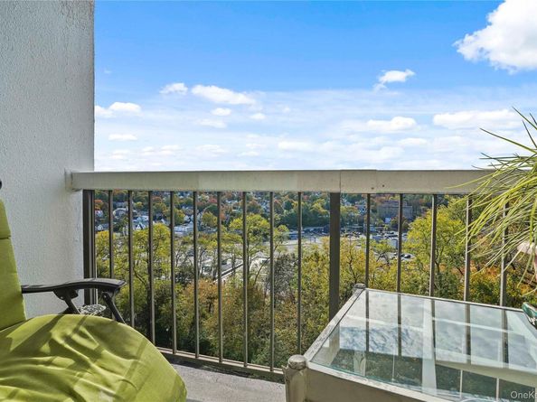 200 High Point Drive 513, Hartsdale NY 10530