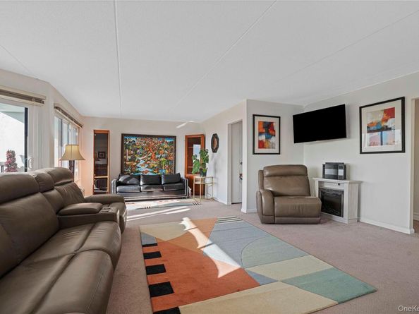 200 High Point Drive 513, Hartsdale NY 10530