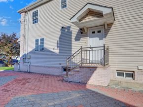 32 3rd Avenue, New Hyde Park NY 11040