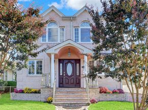 32 3rd Avenue, New Hyde Park NY 11040