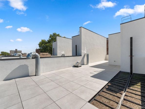 310 Fenimore st, Brooklyn NY 11225